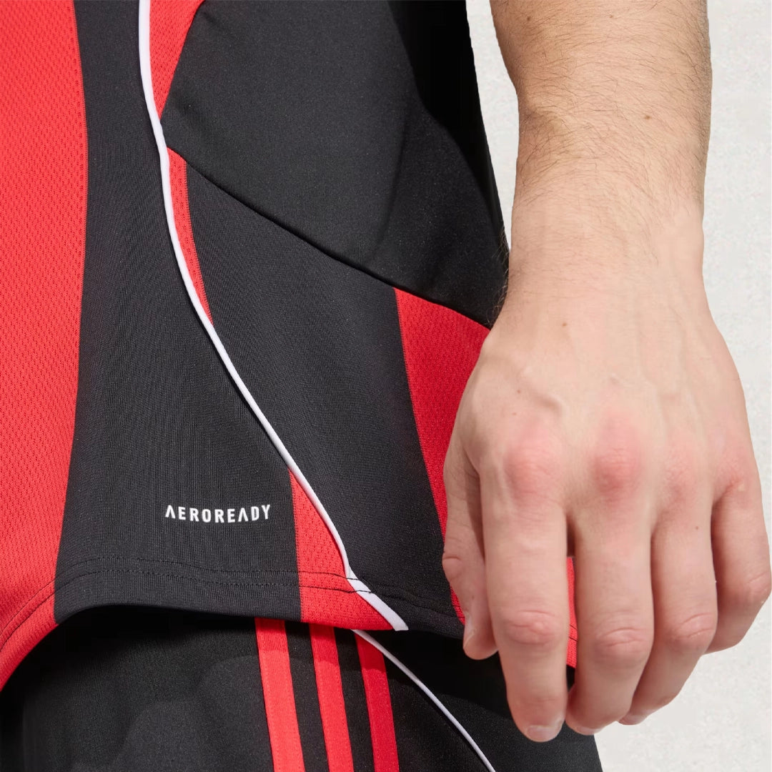 Eintracht Frankfurt Home 25/26 Jersey