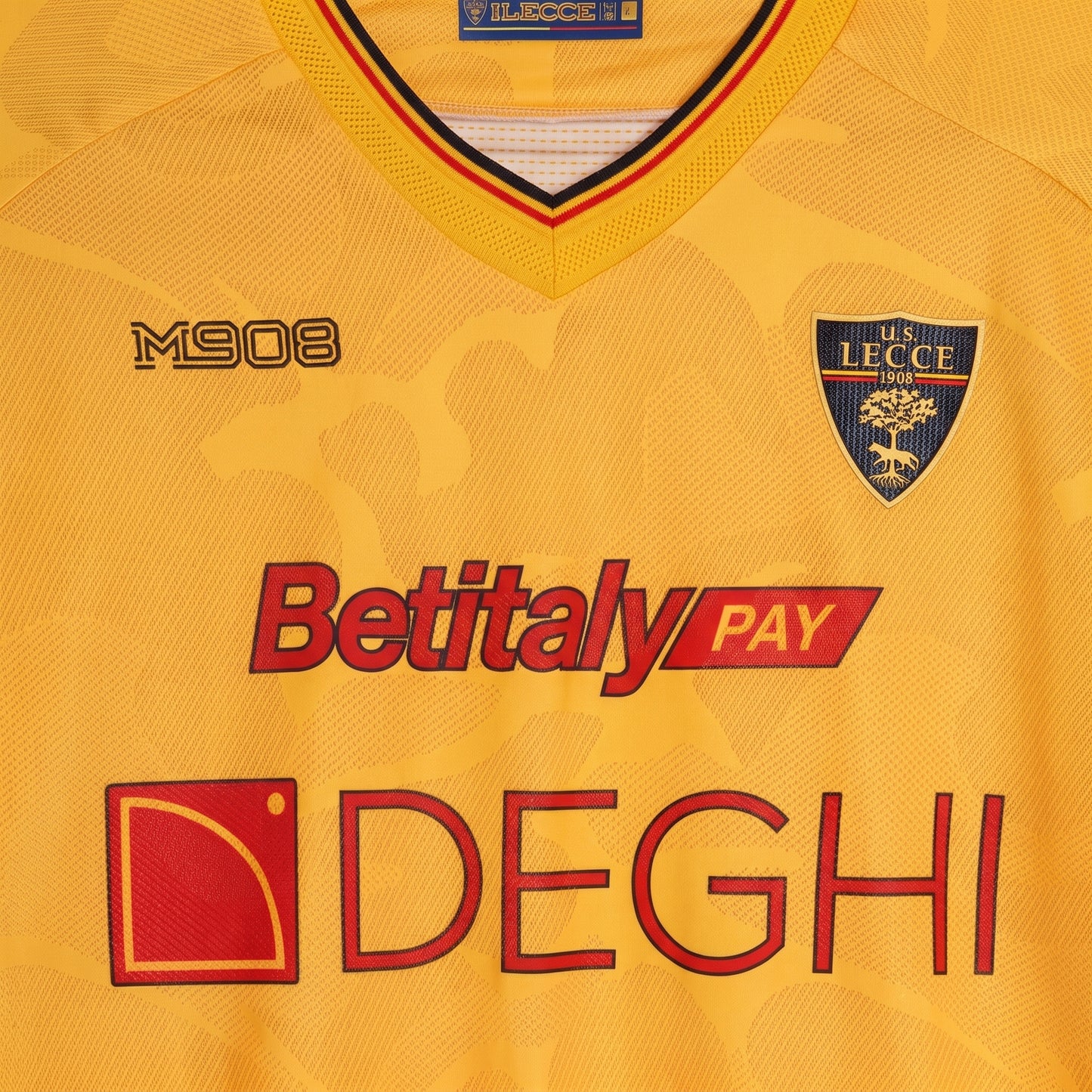 Lecce 25/26 Home Jersey